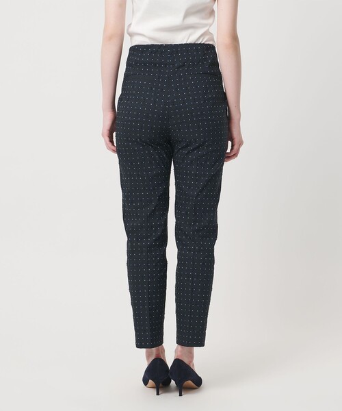 UNITED ARROWS(ユナイテッドアローズ)の「ダイヤ ドット スリムパンツ ‐ウォッシャブル‐(その他パンツ・レディース・ネイビー・40/36/38/34)」の7枚目の写真