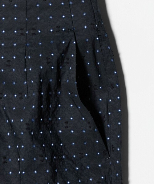 UNITED ARROWS(ユナイテッドアローズ)の「ダイヤ ドット スリムパンツ ‐ウォッシャブル‐(その他パンツ・レディース・ネイビー・40/36/38/34)」の11枚目の写真