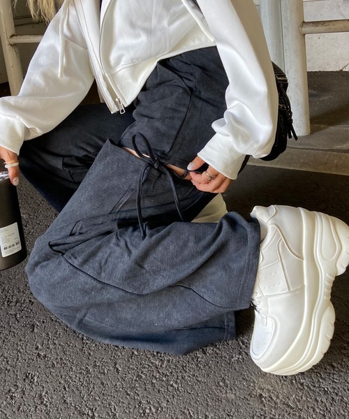 non-hedge(ノンヘッジ)の「サイドスリットリボンワイドパンツ(スウェットパンツ・レディース・ブラック/グレー/チャコールグレー・FREE)」の8枚目の写真