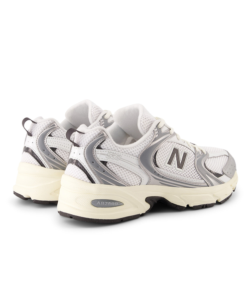 NEW BALANCE(ニューバランス)の「《WEB限定サイズあり》NEW BALANCE/ニューバランス 530 U530ESA(スニーカー・レディース・ホワイト・22.5cm/23cm/23.5cm/24cm/24.5cm)」の11枚目の写真