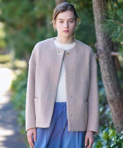 DRESSTERIOR（ドレステリア）の「【CLASSY.12月号掲載】ループヤーンショートジャケット（ノーカラーコート・レディース・ブラック/ライトベージュ・34/36/38）」の2枚目の写真