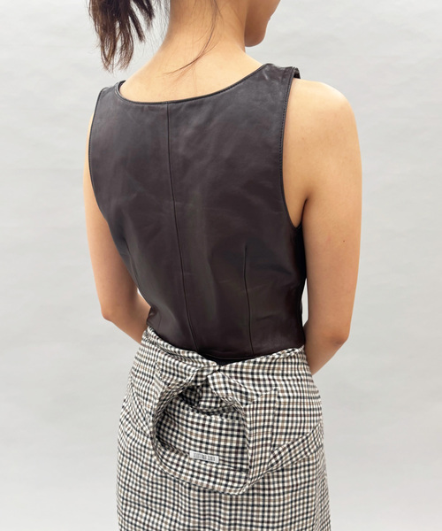 EDIT. FOR LULU（エディットフォールル）の「ラムレザーベスト（シャツ/ブラウス・レディース・ブラウン・FREE）」の14枚目の写真
