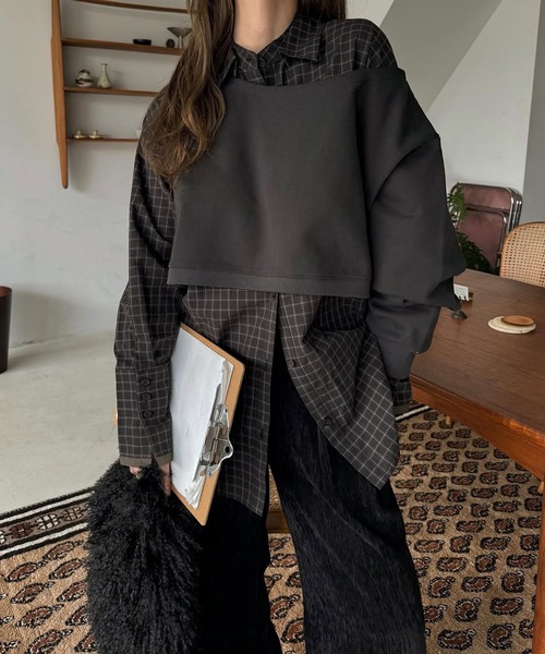 WILLFULLY（ウィルフリー）の「asymmetry 2 piece layered sweat（スウェット・レディース・グレー/ブラック/ブラウン系その他・FREE）」の18枚目の写真