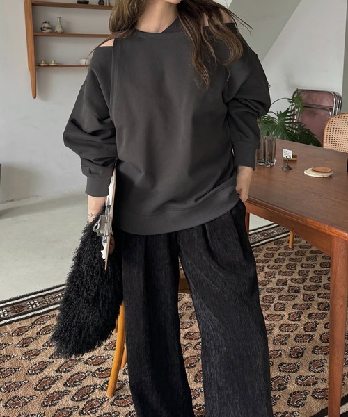 WILLFULLY（ウィルフリー）の「asymmetry 2 piece layered sweat（スウェット・レディース・グレー/ブラック/ブラウン系その他・FREE）」の13枚目の写真