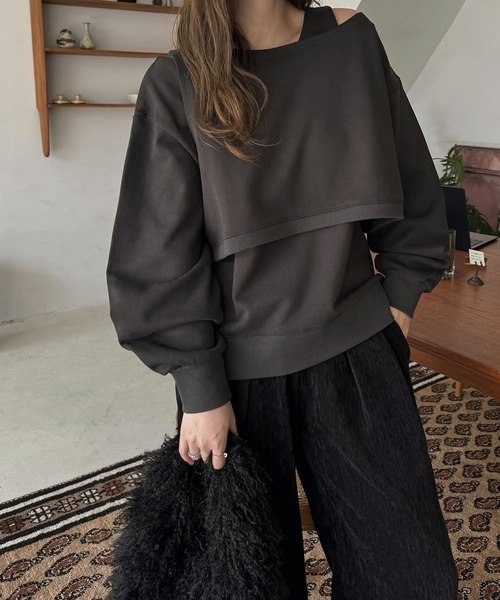 WILLFULLY（ウィルフリー）の「asymmetry 2 piece layered sweat（スウェット・レディース・グレー/ブラック/ブラウン系その他・FREE）」の11枚目の写真