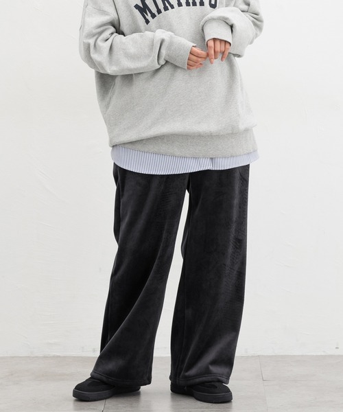 Honeys（ハニーズ）の「【ハニぽか】あったかストレートパンツ（その他パンツ・レディース・ブラック/アイボリー/モカ/スミクロ・S/M/LL/L/3L）」の3枚目の写真