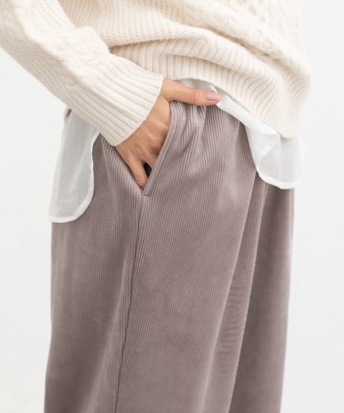 Honeys（ハニーズ）の「【ハニぽか】あったかストレートパンツ（その他パンツ・レディース・ブラック/アイボリー/モカ/スミクロ・S/M/LL/L/3L）」の17枚目の写真