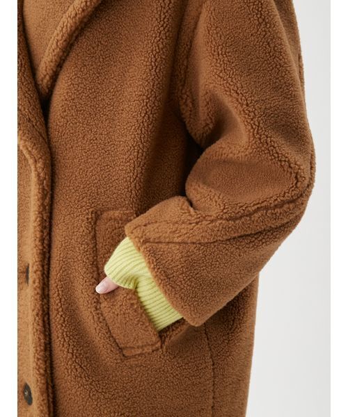 Mila Owen（ミラオーウェン）の「オーバーサイズボアコート（ステンカラーコート・レディース・キャメル/レッド/モカ・0/1）」の12枚目の写真