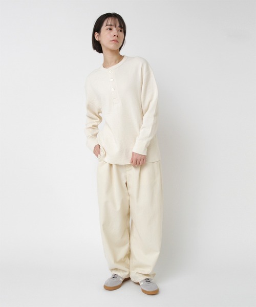 RNA-N（アールエヌエーエヌ）の「M2568 接結ヘンリー（Tシャツ/カットソー・レディース・ブラック/レッド/キナリ・FREE）」の9枚目の写真