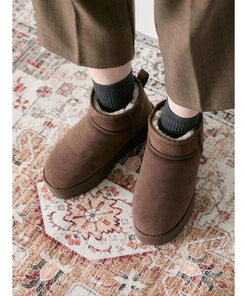 Samansa Mos2 blue（サマンサモスモスブルー）の「厚底ボアブーツ（ブーツ・レディース・ブラック/ダークブラウン/キャメル・M/L）」の3枚目の写真