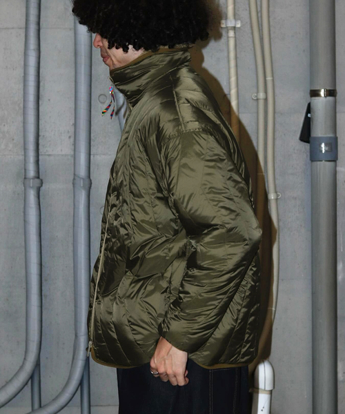 is-ness(イズネス)の「is-ness × TAION REVERSIBLE FLEECE DOWN JK(その他アウター・メンズ・ブラック/カーキ・LARGE/MEDIUM)」の18枚目の写真