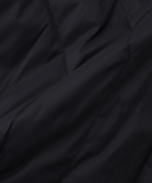 is-ness(イズネス)の「is-ness × TAION REVERSIBLE FLEECE DOWN JK(その他アウター・メンズ・ブラック/カーキ・LARGE/MEDIUM)」の6枚目の写真