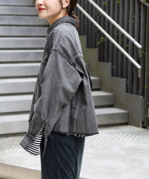 JOURNAL STANDARD（ジャーナルスタンダード）の「《追加4》ライトオンスデニムクロップドシャツ（シャツ/ブラウス・レディース・ブラック系その他/キャメル/ブルー系その他・FREE）」の15枚目の写真