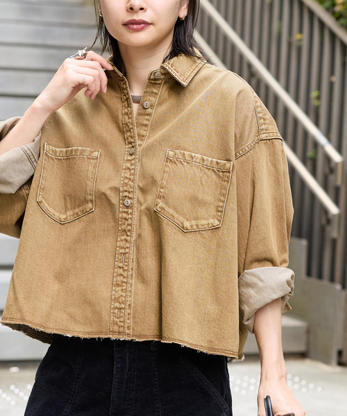 JOURNAL STANDARD（ジャーナルスタンダード）の「《追加4》ライトオンスデニムクロップドシャツ（シャツ/ブラウス・レディース・ブラック系その他/キャメル/ブルー系その他・FREE）」の21枚目の写真