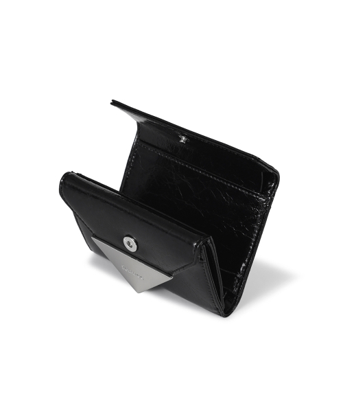 FENNEC（フェネック）の「CRINKLE TRIANGLE DOCO WALLET - BLACK（札入れ/マネークリップ・レディース・その他・FREE）」の6枚目の写真