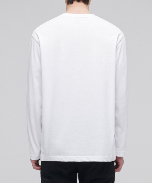 MUSINSA STANDARD（ムシンサスタンダード）の「[クールタンダード] クルーネック長袖Tシャツ [ホワイト]（Tシャツ/カットソー・メンズ・その他・XXX-LARGE/SMALL/MEDIUM/LARGE/X-LARGE/XX-LARGE）」の2枚目の写真
