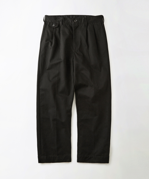 OUTSTANDING(アウトスタンディング)の「HIGH DENSITY COTTON DOUBLE PLEATED PANTS_BLACK(その他パンツ・メンズ・その他・MEDIUM/LARGE/SMALL)」の1枚目の写真