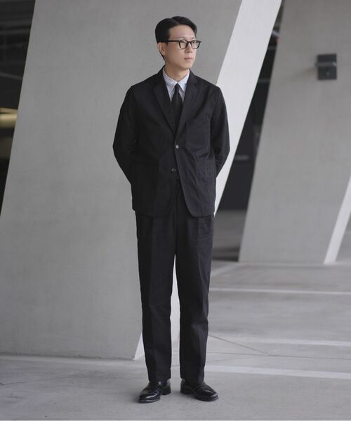 OUTSTANDING(アウトスタンディング)の「HIGH DENSITY COTTON DOUBLE PLEATED PANTS_BLACK(その他パンツ・メンズ・その他・MEDIUM/LARGE/SMALL)」の12枚目の写真