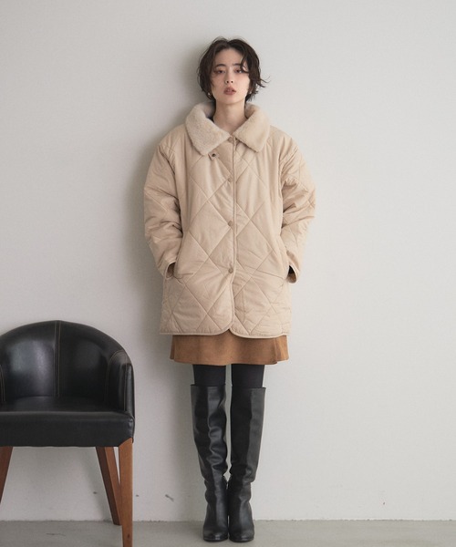 &. NOSTALGIA（アンドドットノスタルジア）の「ファー襟キルトジャケット（その他アウター・レディース・ブラック/アイボリー/ベージュ・M）」の4枚目の写真