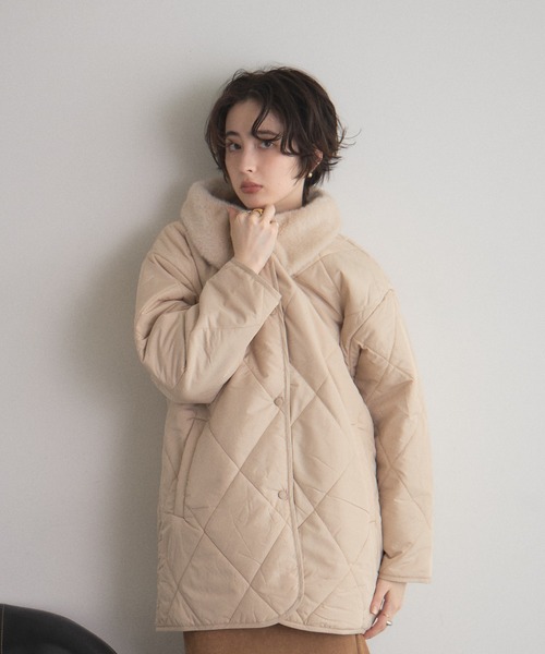 &. NOSTALGIA（アンドドットノスタルジア）の「ファー襟キルトジャケット（その他アウター・レディース・ブラック/アイボリー/ベージュ・M）」の6枚目の写真