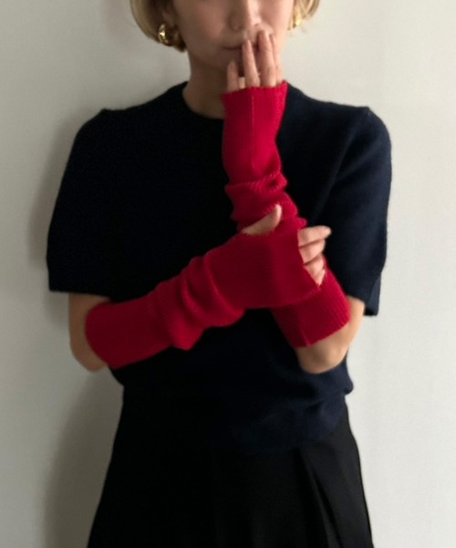 Kotoe（コトエ）の「カラーリブニット アームウォーマー（アームカバー・レディース・レッド/ブラック/オフホワイト/ブルー/グレー・FREE）」の8枚目の写真