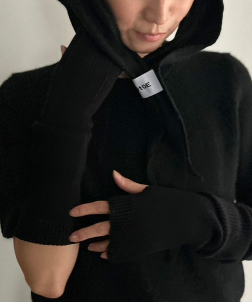 Kotoe（コトエ）の「カラーリブニット アームウォーマー（アームカバー・レディース・レッド/ブラック/オフホワイト/ブルー/グレー・FREE）」の14枚目の写真