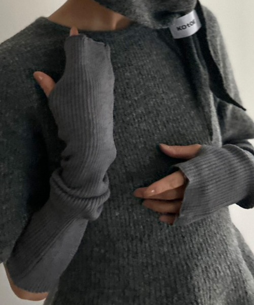Kotoe（コトエ）の「カラーリブニット アームウォーマー（アームカバー・レディース・レッド/ブラック/オフホワイト/ブルー/グレー・FREE）」の21枚目の写真