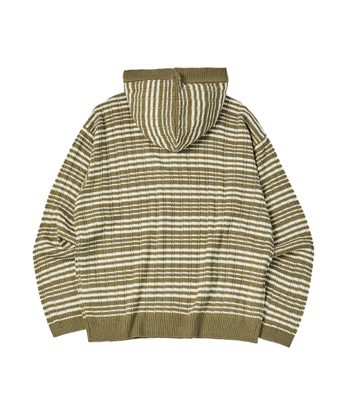 COMONINOZ（コモニノズ）の「BUTTON HOOD KNIT [KHAKI]（ニット/セーター・メンズ・カーキ・LARGE/SMALL）」の3枚目の写真