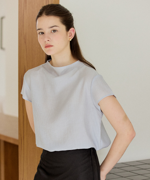 YUPPE(ヨッペ)の「PLEATED CAP SHIRT_SKY BLUE(シャツ/ブラウス・レディース・その他・FREE)」の4枚目の写真