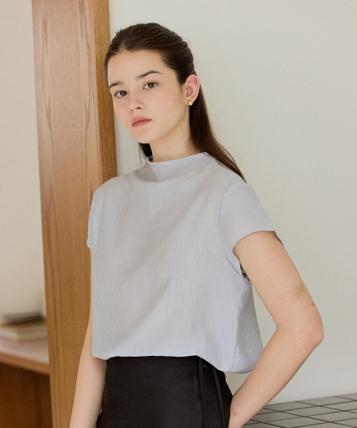 YUPPE(ヨッペ)の「PLEATED CAP SHIRT_SKY BLUE(シャツ/ブラウス・レディース・その他・FREE)」の5枚目の写真