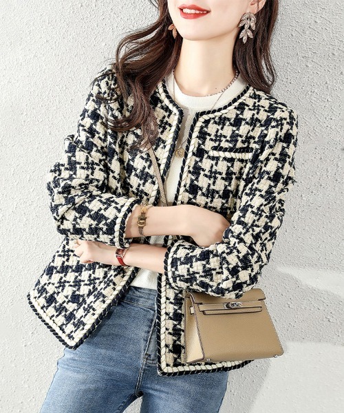 ReRe(リリ)の「ツイードゴールドブレードノーカラージャケット(ノーカラージャケット・レディース・ブラック・LARGE/X-LARGE/MEDIUM)」の4枚目の写真