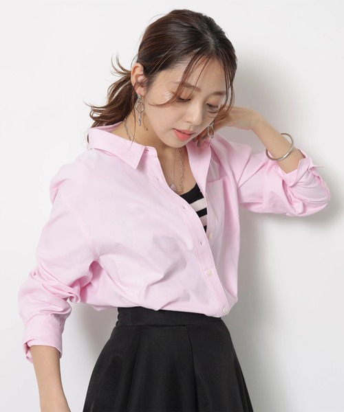 JUSGLITTY（ジャスグリッティー）の「刺繍入りシャツ（シャツ/ブラウス・レディース・ピンク・1/2）」の2枚目の写真