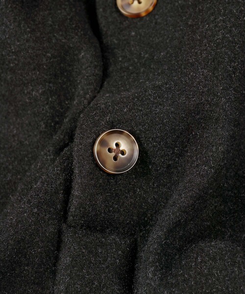 The DUFFER of ST.GEORGE（ザダファーオブセントジョージ）の「WOOL LIKE PONTE PO SHIRT：ポンチ素材 ウールライク プルオーバーシャツ（シャツ/ブラウス・メンズ・チャコールグレー/ブラック・MEDIUM/LARGE/X-LARGE）」の14枚目の写真