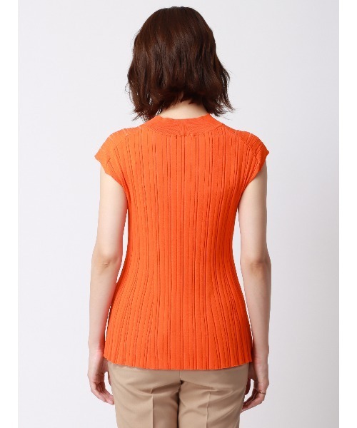 SUIT SQUARE（スーツスクエア）の「ペプラムランダムリブニット フレンチスリーブ ハンドウォッシュ ドライレーヨン 無地（ニット/セーター・レディース・オレンジ・38(9号)）」の8枚目の写真