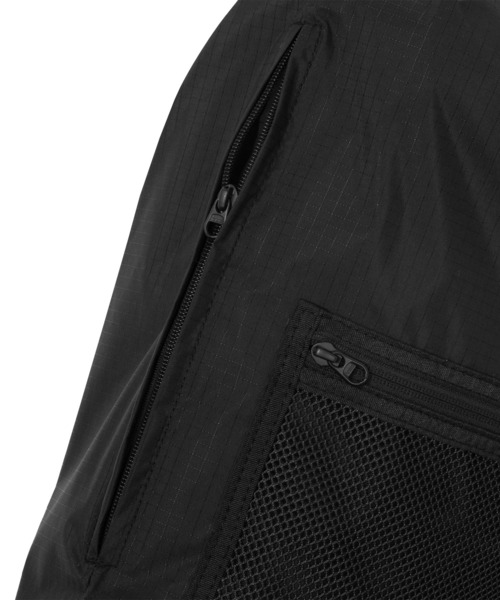 HUF（ハフ）の「HUFeightynine KNAPSACK（バックパック/リュック・メンズ・ネイビー/ブラック・O/S）」の16枚目の写真