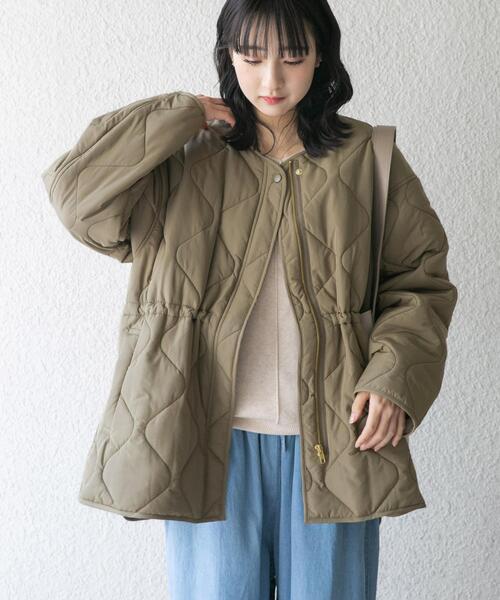 ITEMS URBANRESEARCH（アイテムズ アーバンリサーチ）の「『撥水』ドロストサイドオープン中綿ブルゾン（ブルゾン・レディース・カーキ/ブラック/ホワイト系その他・FREE）」の3枚目の写真