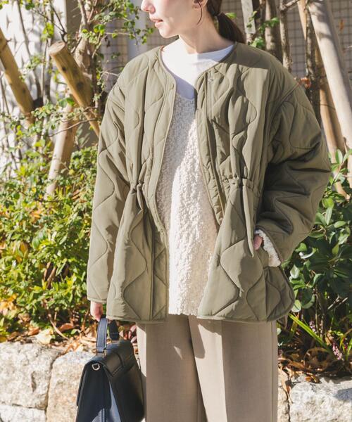 ITEMS URBANRESEARCH（アイテムズ アーバンリサーチ）の「『撥水』ドロストサイドオープン中綿ブルゾン（ブルゾン・レディース・カーキ/ブラック/ホワイト系その他・FREE）」の18枚目の写真