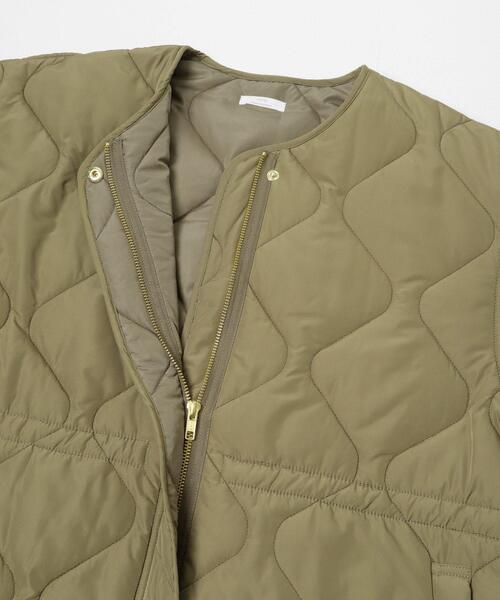 ITEMS URBANRESEARCH（アイテムズ アーバンリサーチ）の「『撥水』ドロストサイドオープン中綿ブルゾン（ブルゾン・レディース・カーキ/ブラック/ホワイト系その他・FREE）」の21枚目の写真