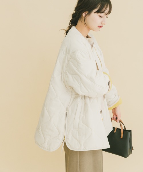 ITEMS URBANRESEARCH（アイテムズ アーバンリサーチ）の「ドロストサイドオープン中綿ブルゾン（ブルゾン・レディース・カーキ/ブラック/ホワイト系その他・FREE）」の14枚目の写真