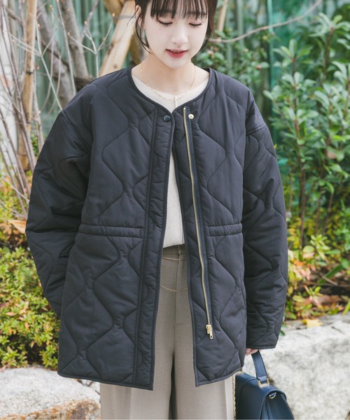 ITEMS URBANRESEARCH（アイテムズ アーバンリサーチ）の「ドロストサイドオープン中綿ブルゾン（ブルゾン・レディース・カーキ/ブラック/ホワイト系その他・FREE）」の22枚目の写真