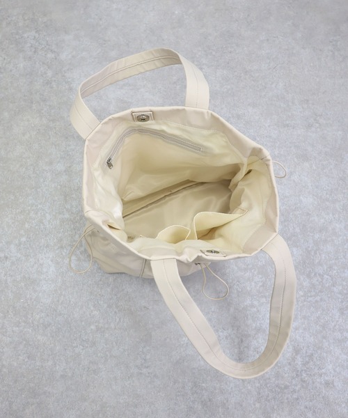 COLDE （コルデ）の「ギャザーポケットトートバッグ【詳細動画あり】（トートバッグ・レディース・アイボリー/ブラック/グレー/ブルー・FREE）」の14枚目の写真