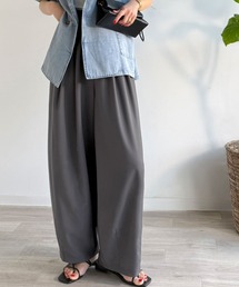 classicalelf（クラシカルエルフ）の「とろけるような落ち感で、品よく美しく整う♪ツイルコクーンカーブパンツ（スラックス）」