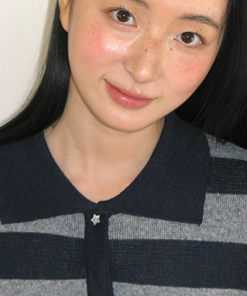 RONRON（ロンロン）の「STAR STRIPE COLLAR HENRYNECK KNIT NAVY（Tシャツ/カットソー・レディース・その他・FREE）」の2枚目の写真