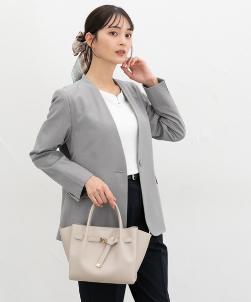 Honeys（ハニーズ）の「軽量ベルト付バッグ（ハンドバッグ・レディース・イエロー/ブラック/グレイッシュベージュ/チャコール・FREE）」の10枚目の写真