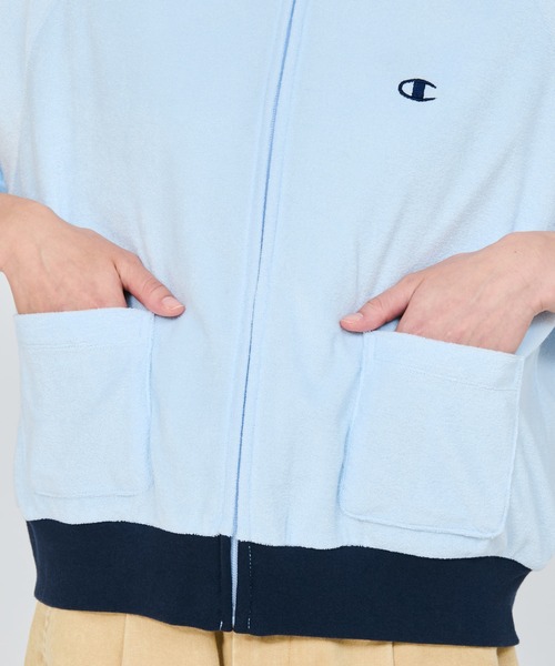Champion(チャンピオン)の「【Champion/チャンピオン】レディース ジップショートスリーブカーディガン(カーディガン/ボレロ・レディース・ダークブラウン/ライトブルー/アイボリー系/ダークネイビー・LARGE/MEDIUM)」の11枚目の写真