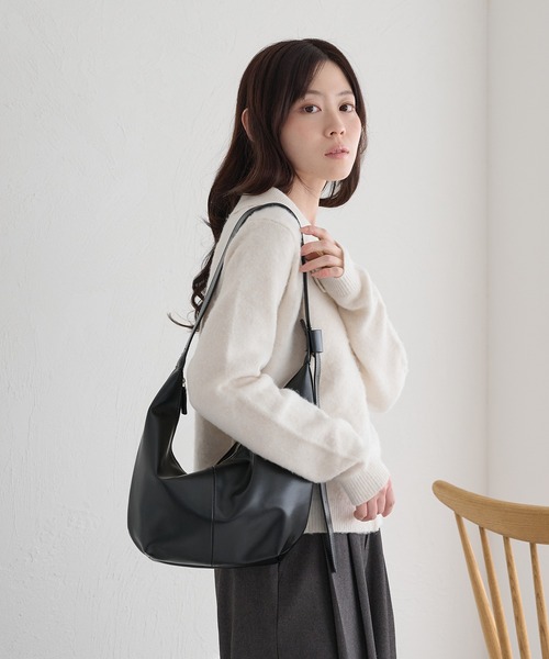 raffime（ラフィミー）の「【Raffime】【500mlペットボトル収納可】マルチWAYショルダーバック（ショルダーバッグ・レディース・ブラック・フリー）」の7枚目の写真