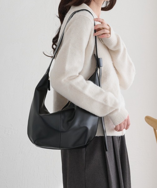 raffime（ラフィミー）の「【Raffime】【500mlペットボトル収納可】マルチWAYショルダーバック（ショルダーバッグ・レディース・ブラック・フリー）」の6枚目の写真