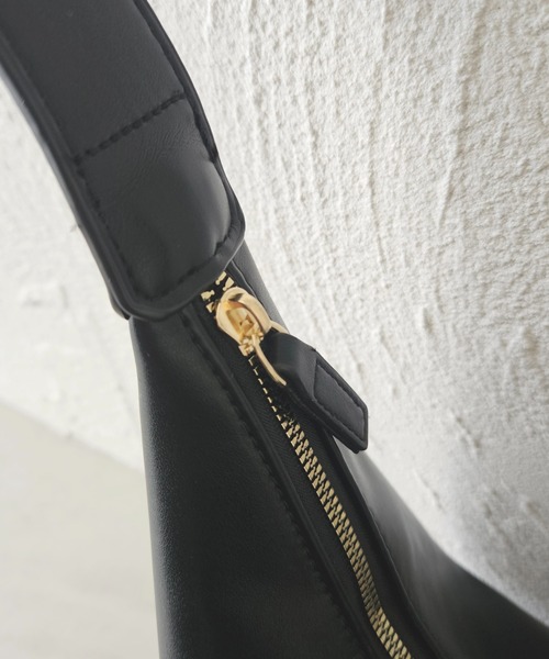 raffime（ラフィミー）の「【Raffime】【500mlペットボトル収納可】マルチWAYショルダーバック（ショルダーバッグ・レディース・ブラック・フリー）」の14枚目の写真