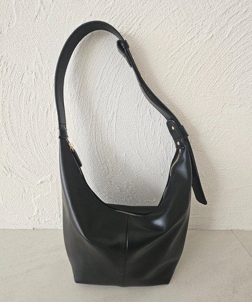 raffime（ラフィミー）の「【Raffime】【500mlペットボトル収納可】マルチWAYショルダーバック（ショルダーバッグ・レディース・ブラック・フリー）」の18枚目の写真