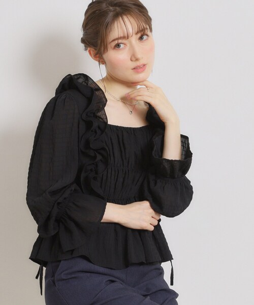 couture brooch(クチュールブローチ)の「シアーシャーリングブラウス(シャツ/ブラウス・レディース・オフホワイト/アイボリー系/ブラック・38/40)」の11枚目の写真